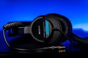 Read more about the article The benefits of using Sony headphones with your iPhone